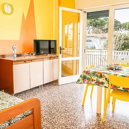 Renovated Semi Detached House In Apartment